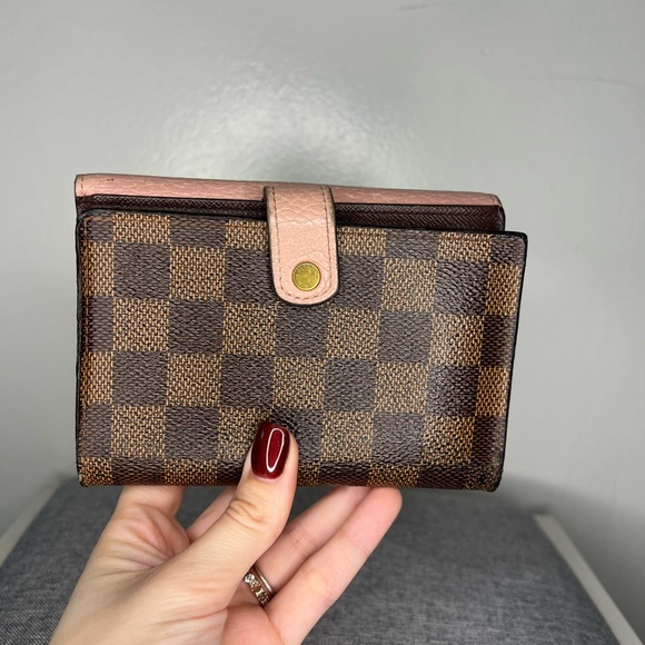 LOUIS VUITTON Portefeuille Normandy Bi-fold Damier Canvas Women's Rose/Brown - Picture 2 of 6